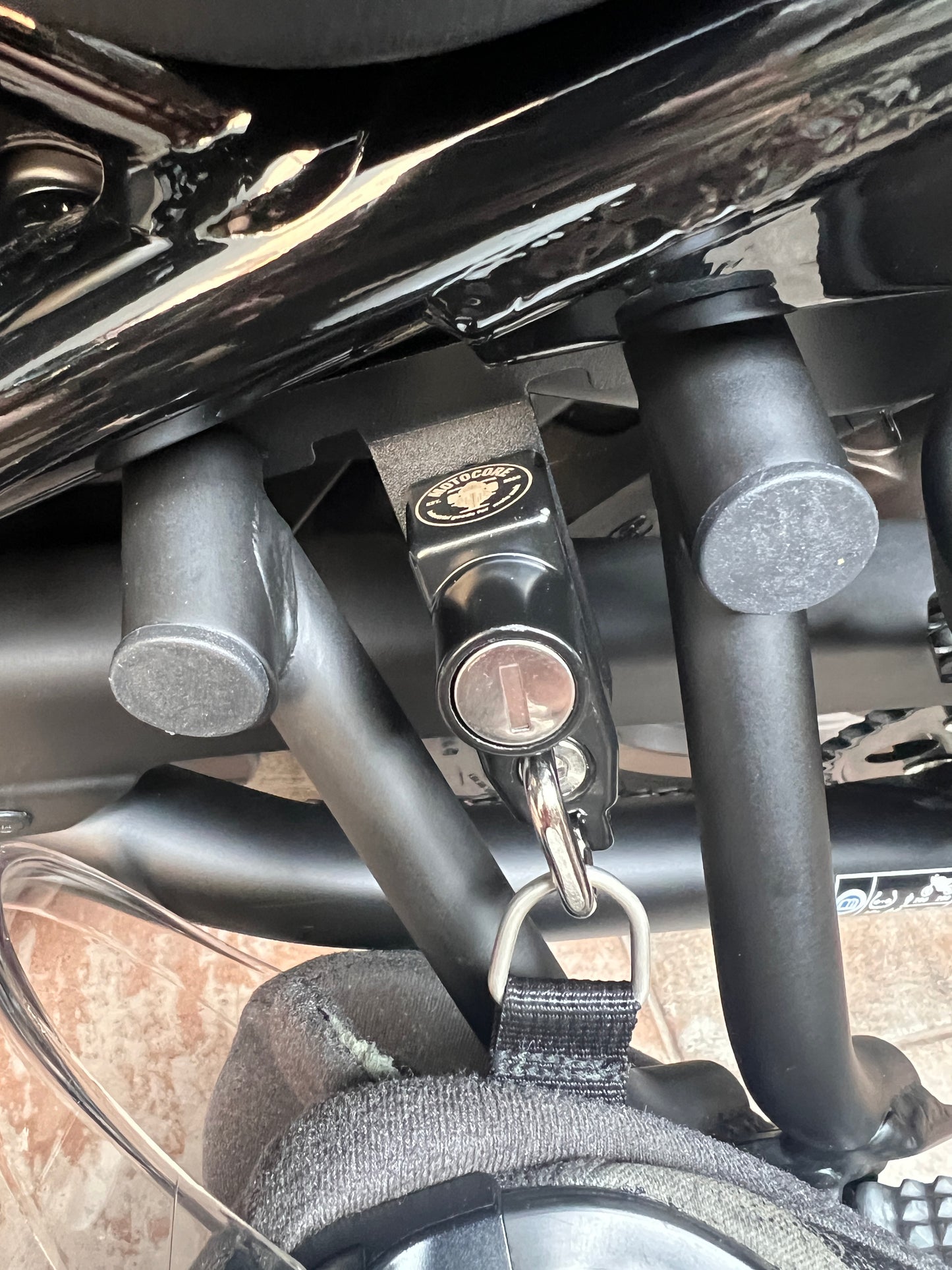 MOTOCORE™ 安全帽鎖|REBEL500 專用