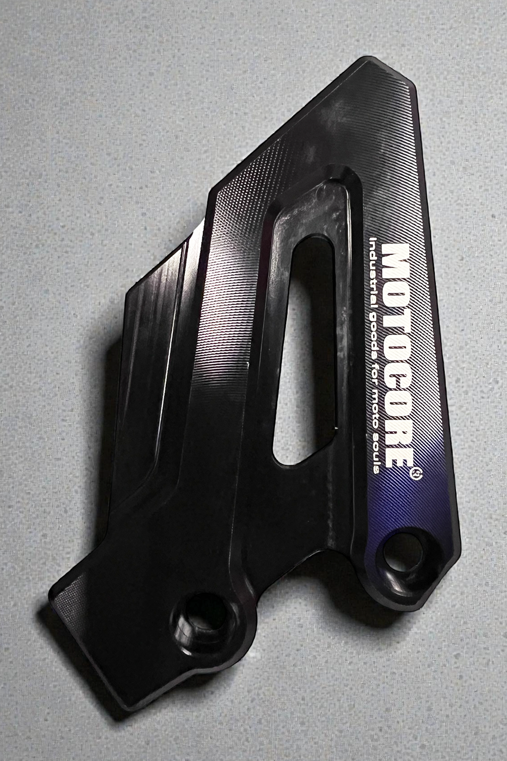 BMW R1250GS／GSA 後煞車油壓缸護罩｜鋁合金 CNC 切削｜直上安裝