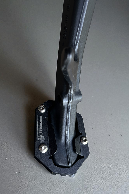 MOTOCORE™｜R1300GS 側柱加大底座