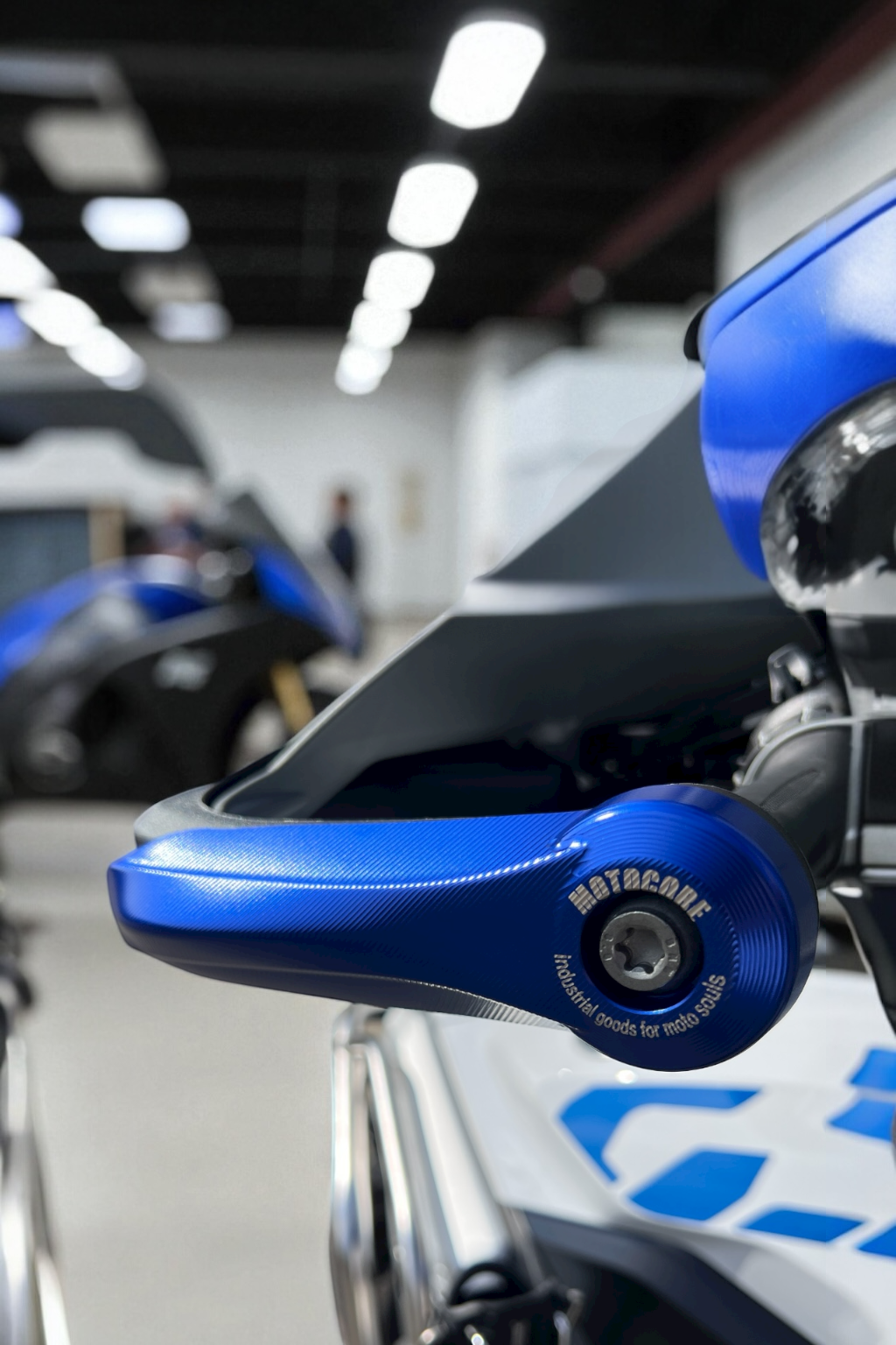 MOTOCORE® R1300GS／GS Adventure 專用護弓防護塊｜鋁合金 CNC 加工｜防倒車護弓保護套件