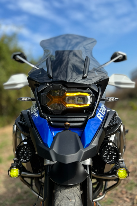 BMW R1250GS／GSA 專用大燈護罩｜工業風防護造型｜保護原廠 LED 頭燈