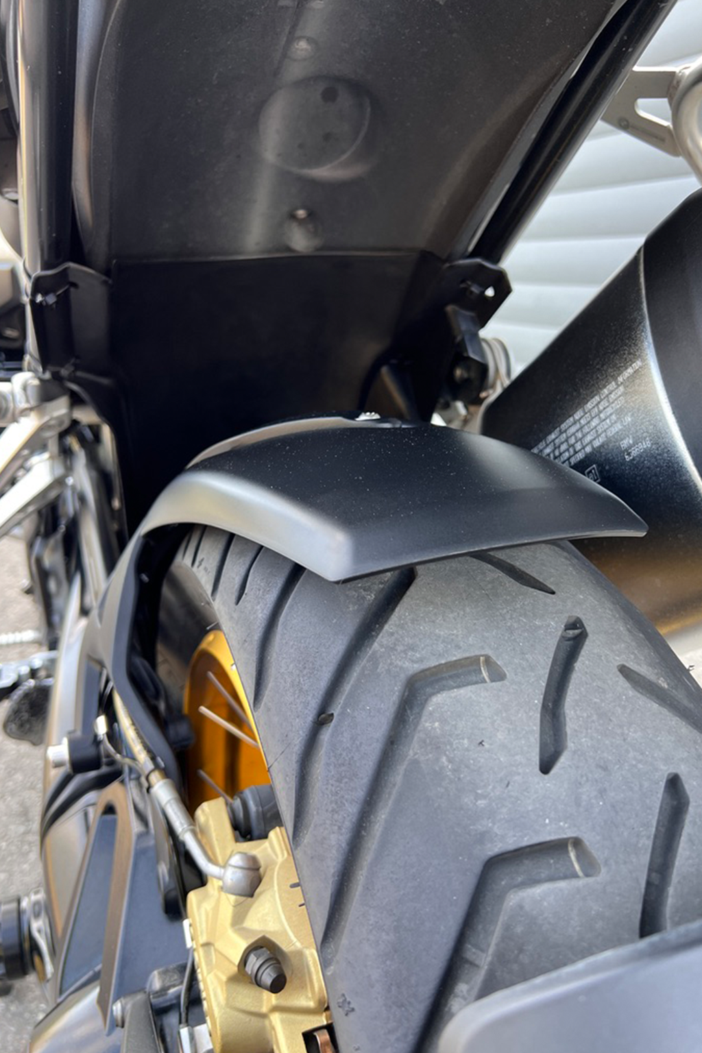 BMW  R1250GS/GSA 後輪內土除｜CNC 鋁合金噴砂霧面防泥保護套件